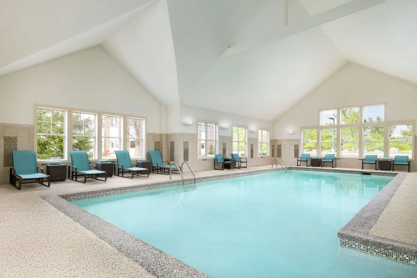 Residence Inn by Marriott Concord Hallenbad