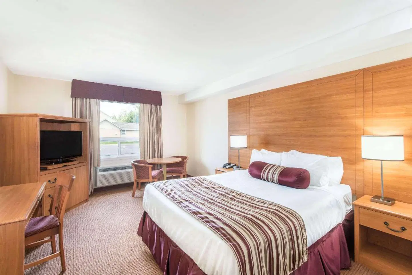 Super 8 by Wyndham Cornwall ON ROOM_EXAMPLE