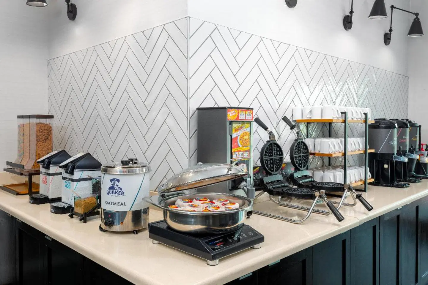 Staybridge Suites Miami Doral Area by IHG Restaurant