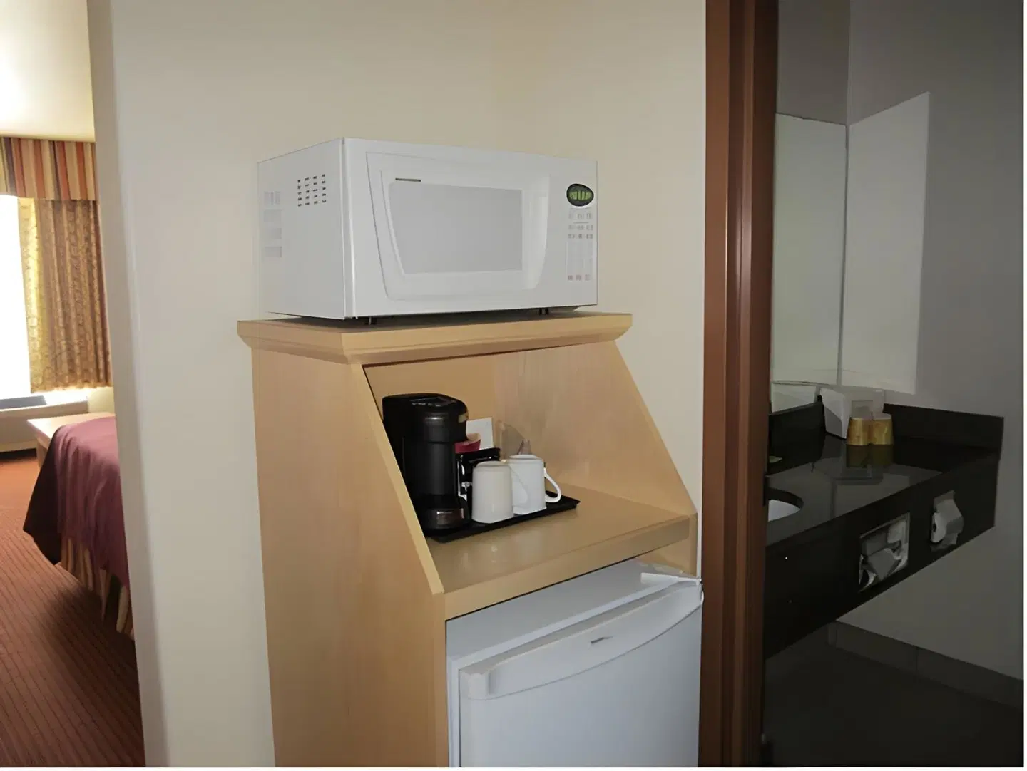 Super 8 by Wyndham Dawson Creek ROOM_EXAMPLE