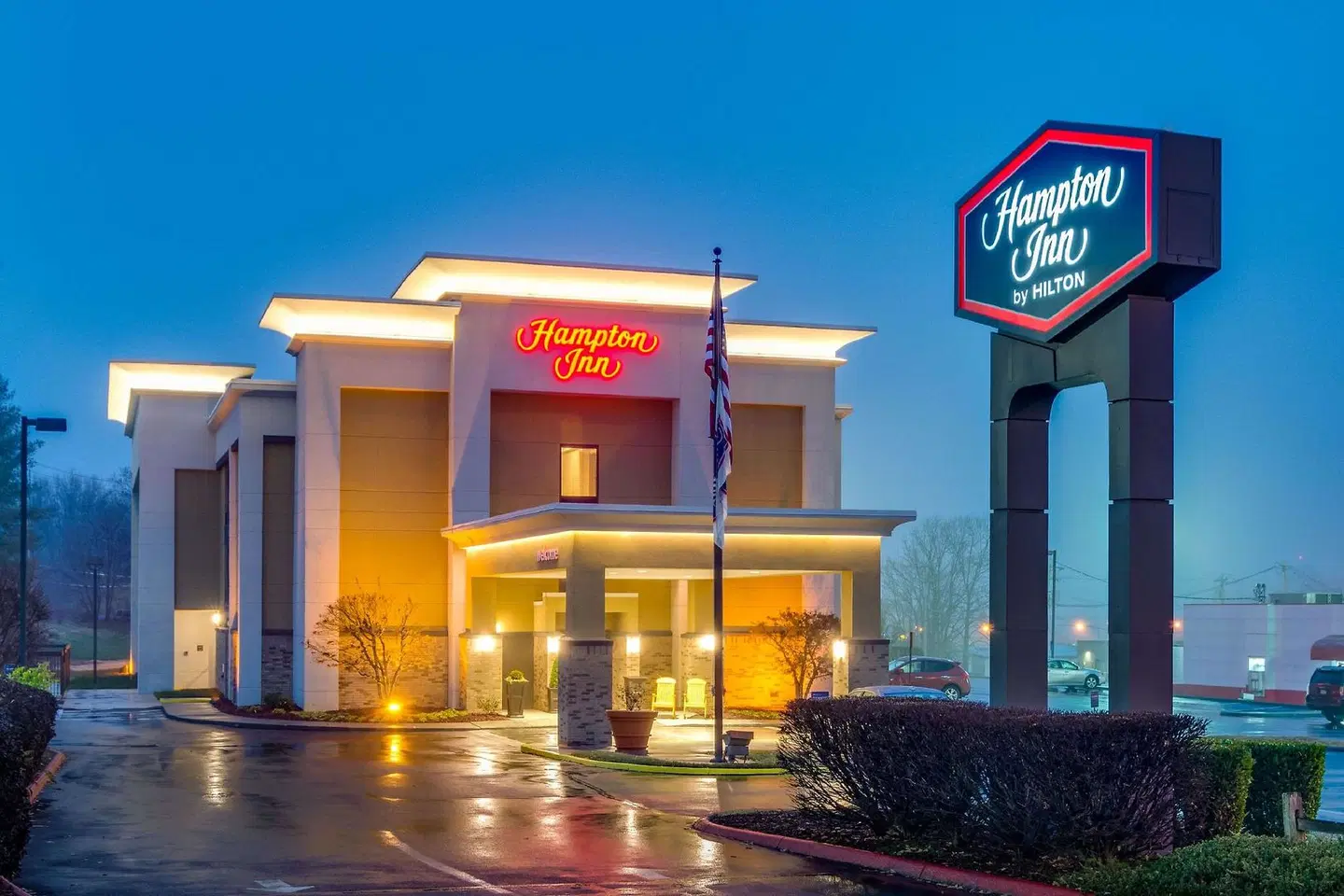 Hampton Inn Johnson City EXTERIOR