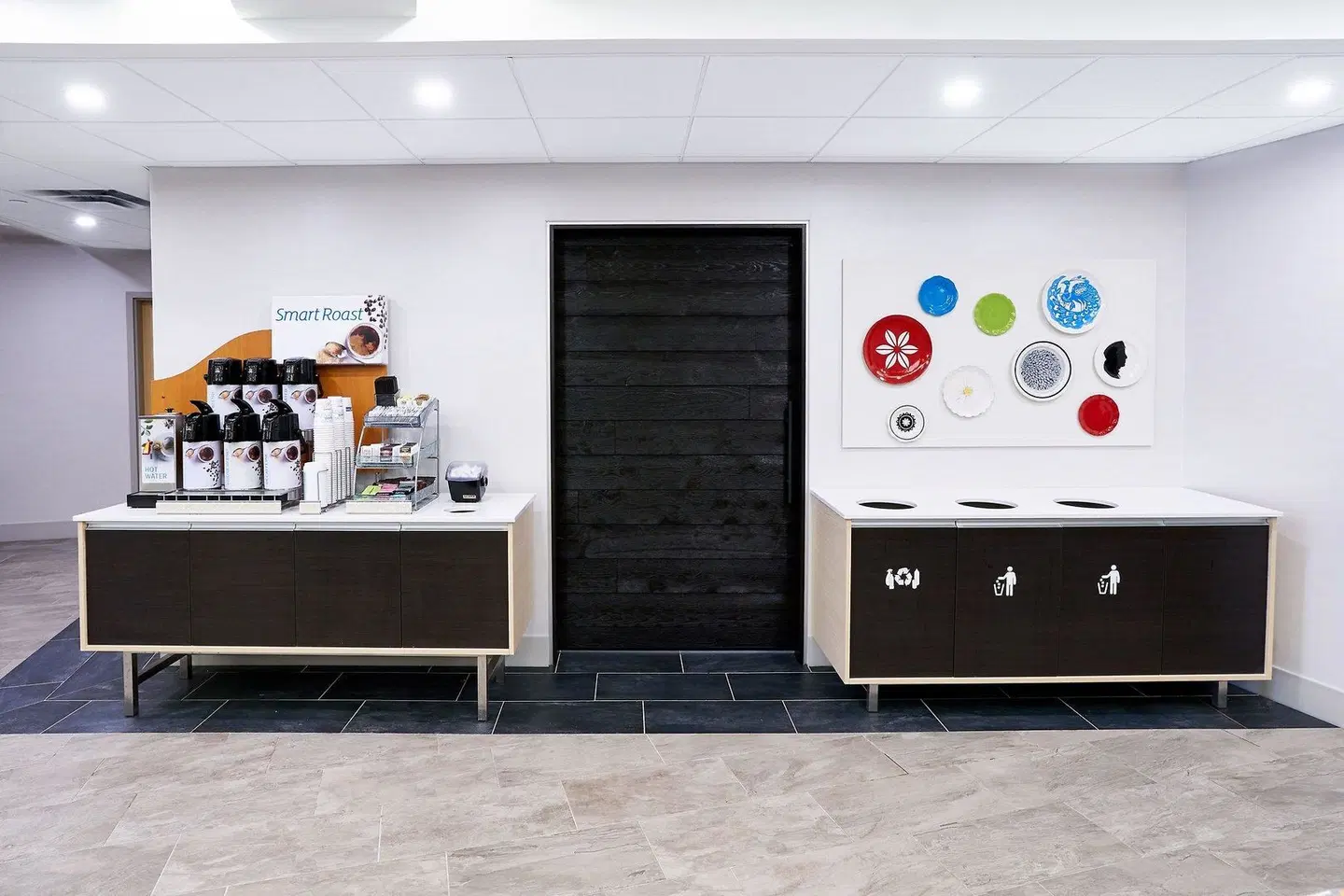 Holiday Inn Express & Suites Dieppe Airport by IHG LOUNGE_LOBBY