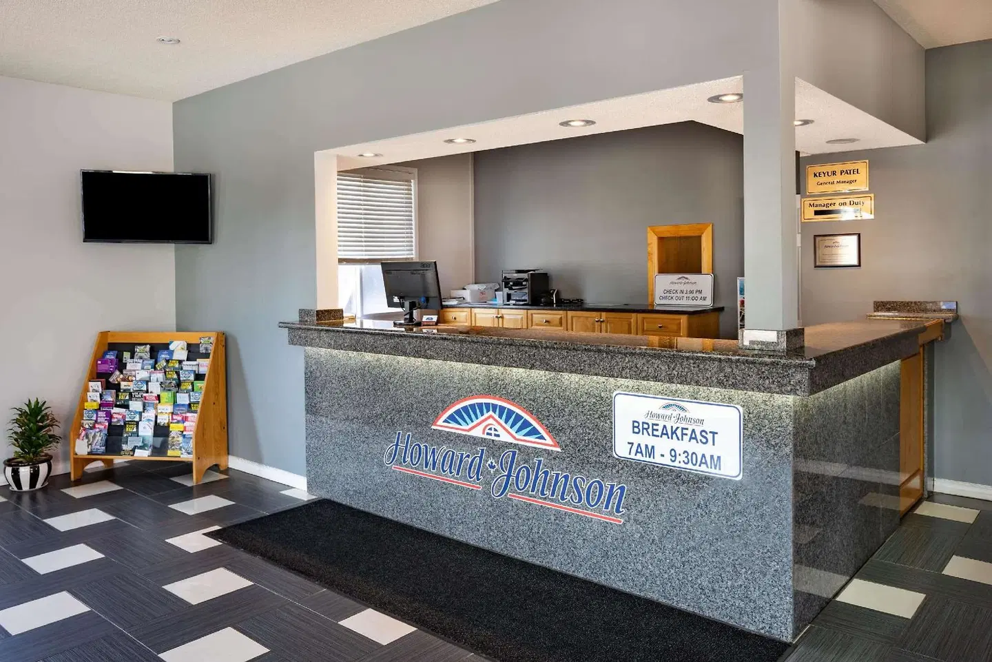 Howard Johnson by Wyndham Gananoque LOUNGE_LOBBY