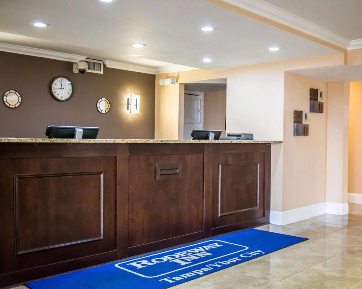 Rodeway Inn Near Ybor City - Casino LOUNGE_LOBBY