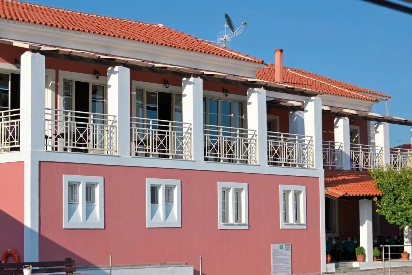Mykali Hotel EXTERIOR