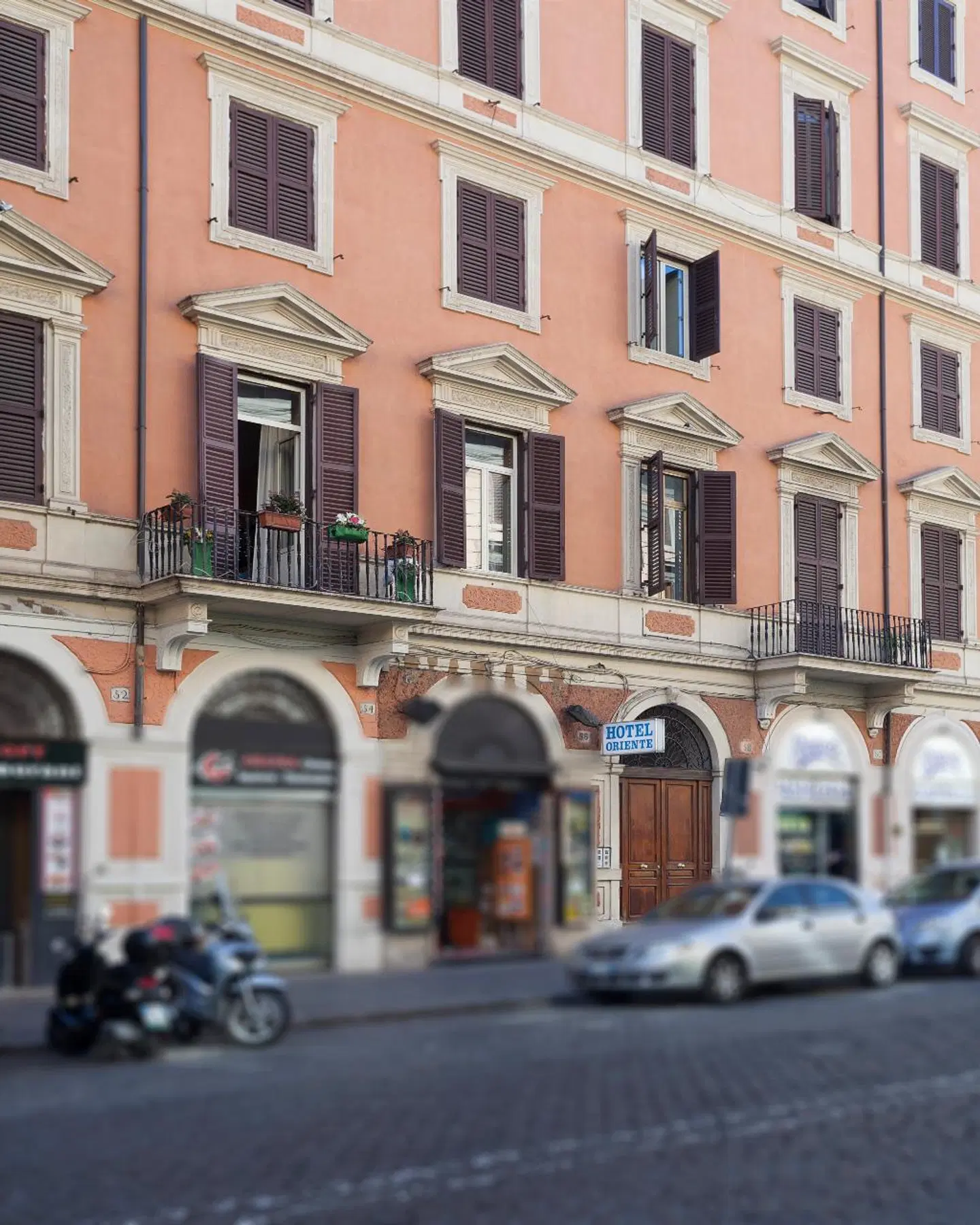 Oriente EXTERIOR