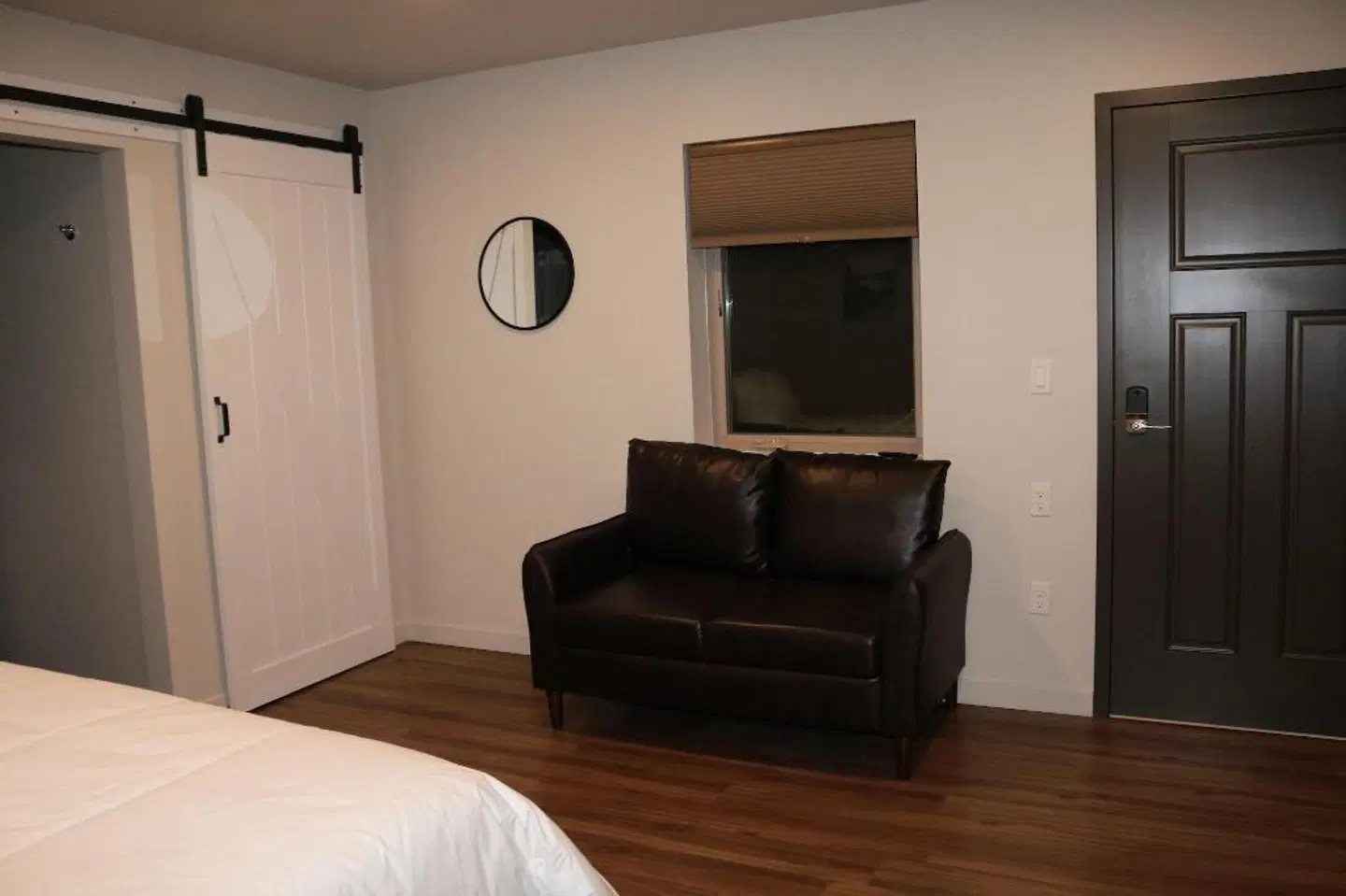 Spruce Lodge ROOM_EXAMPLE