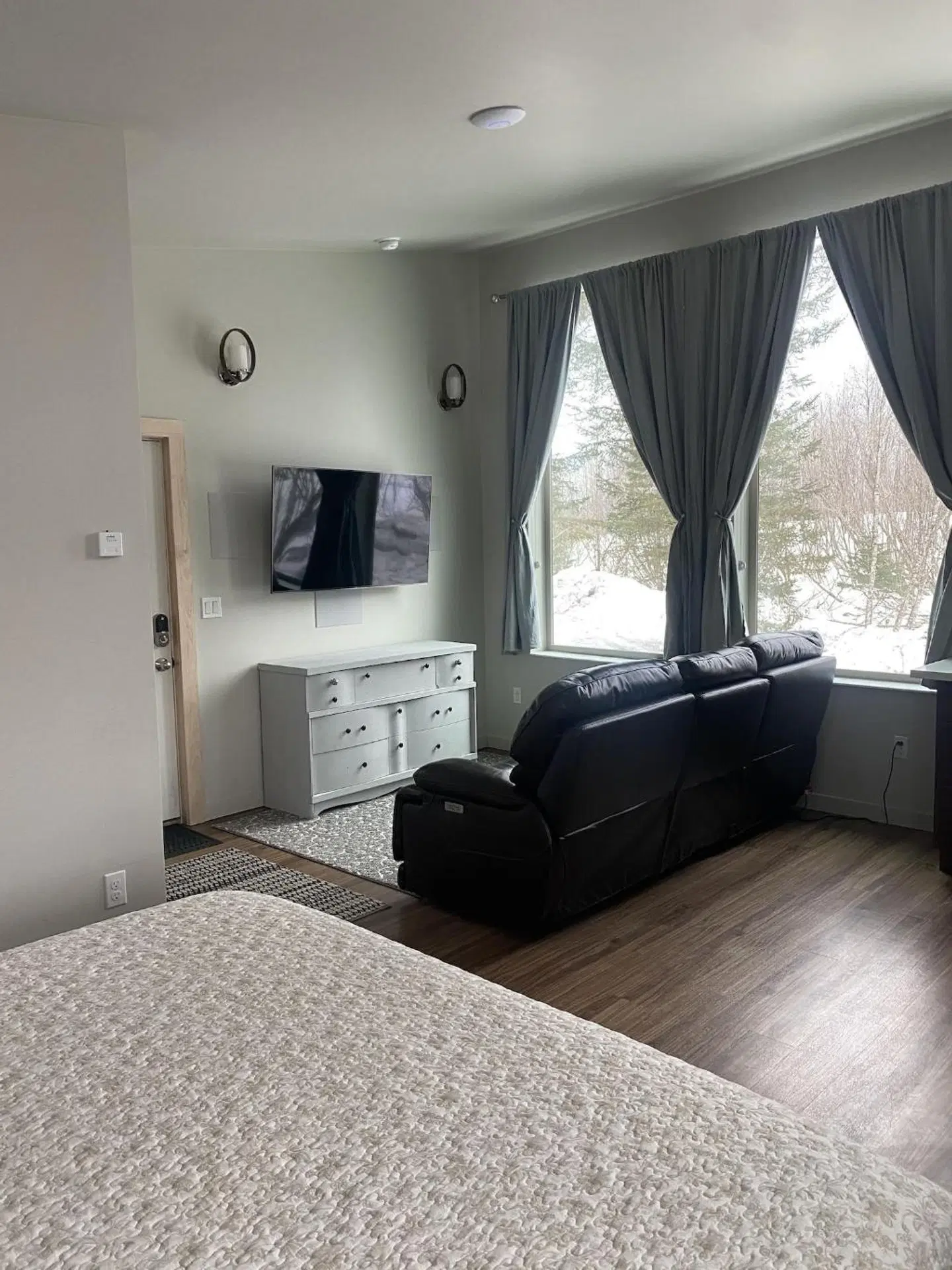 Spruce Lodge ROOM_EXAMPLE