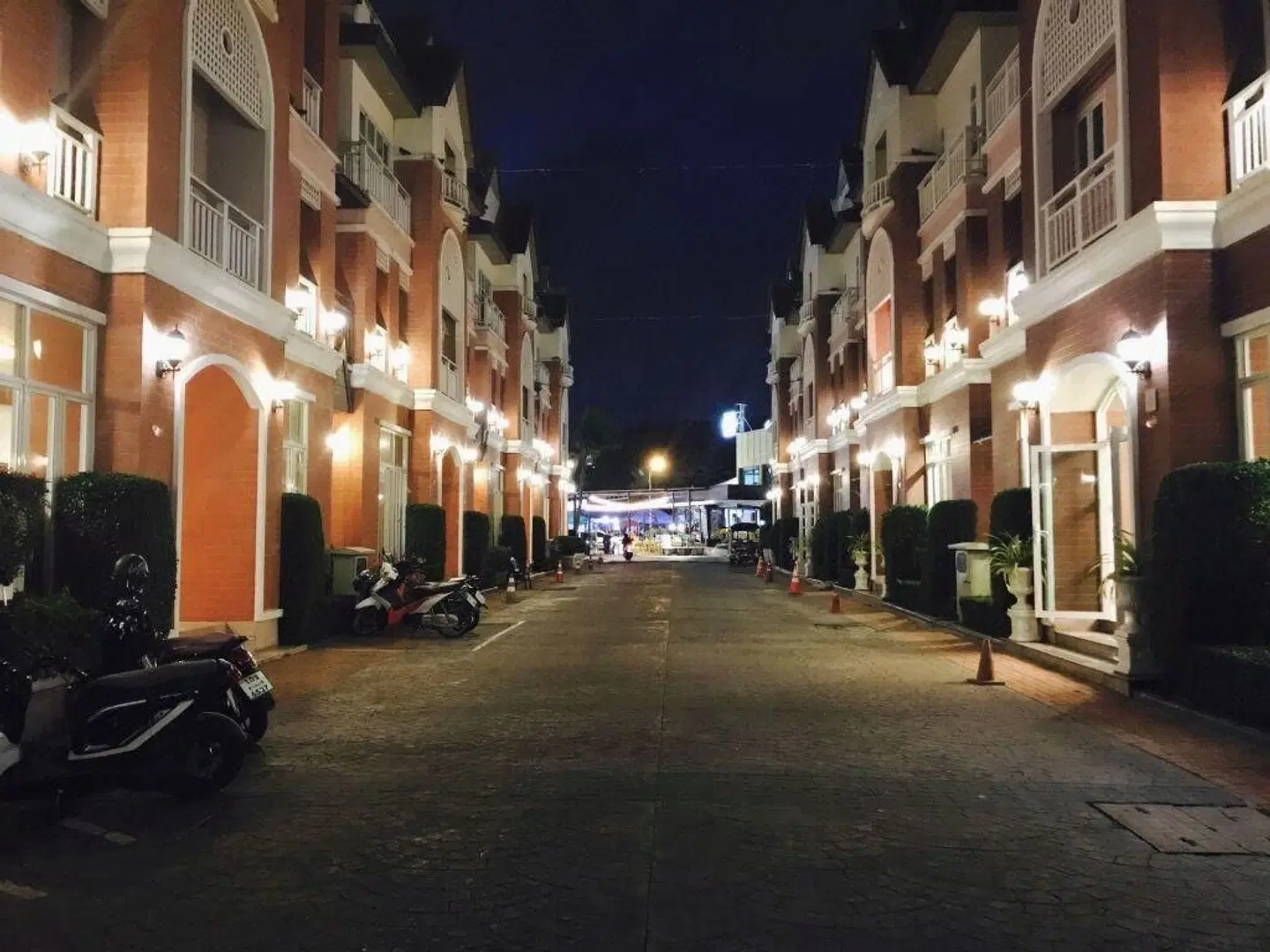 Phuket Racha Guesthouse EXTERIOR