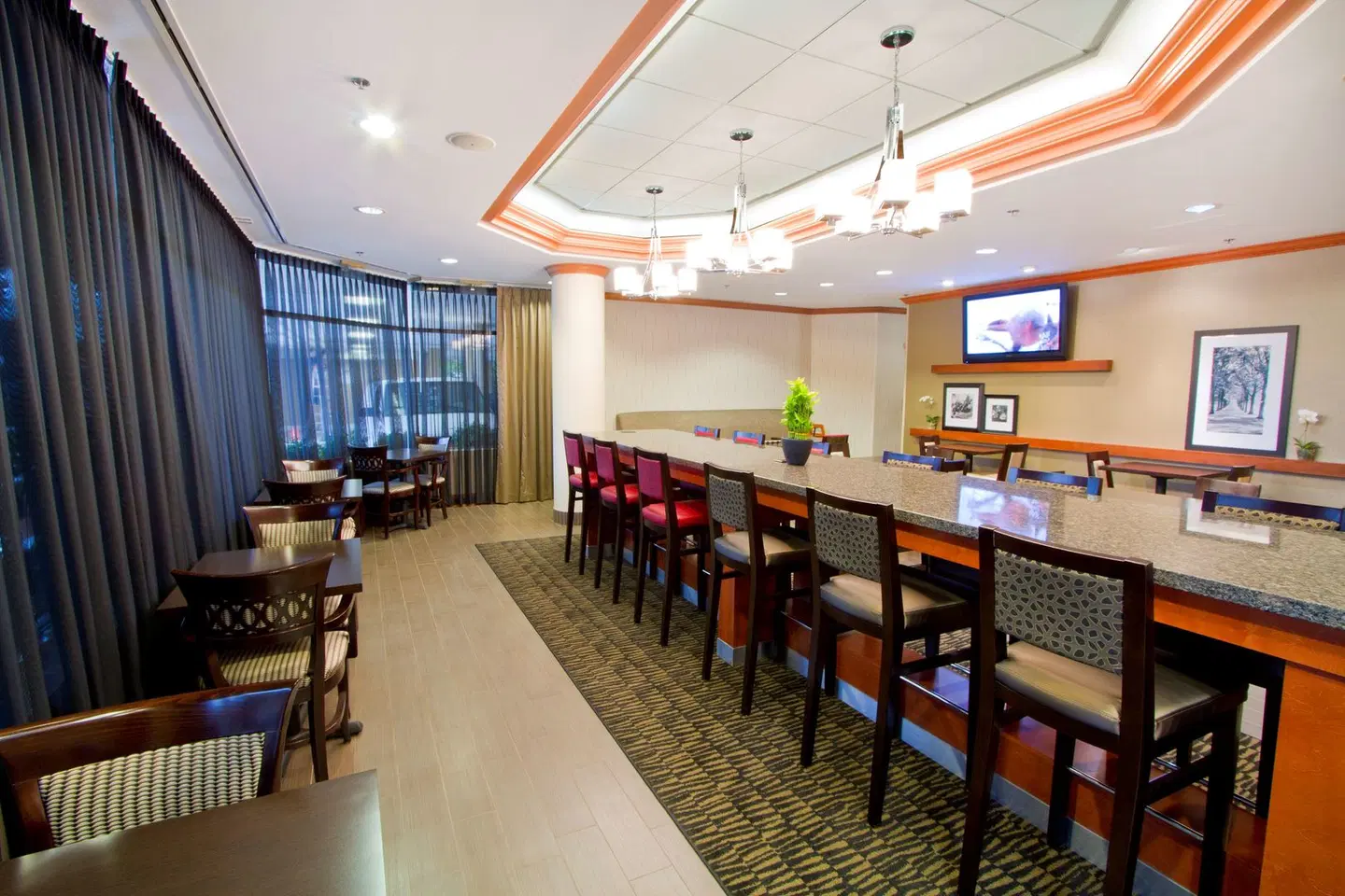 Hampton Inn by Hilton Vancouver-Airport/Richmond Bar