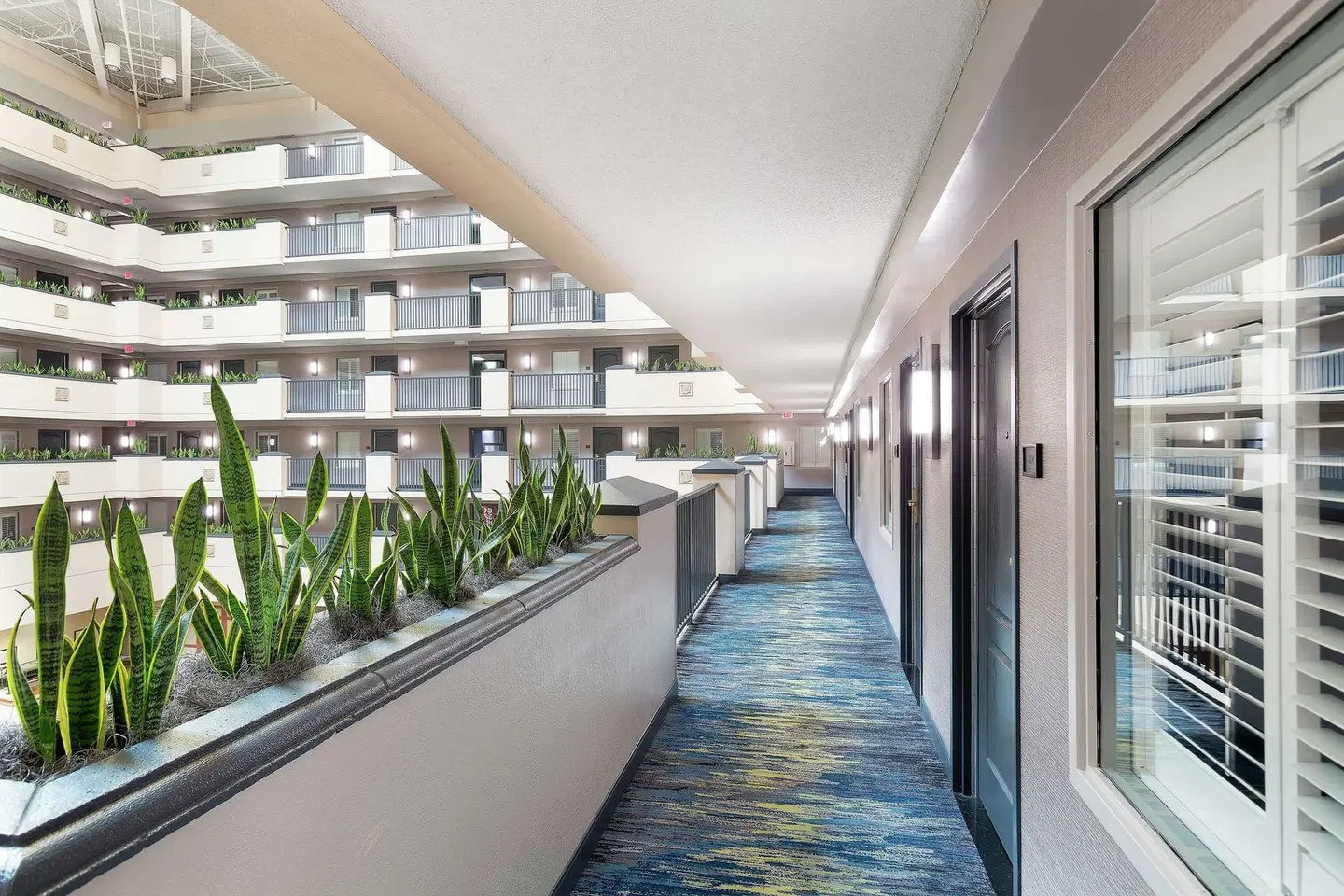 Embassy Suites by Hilton Orlando Airport Restaurant