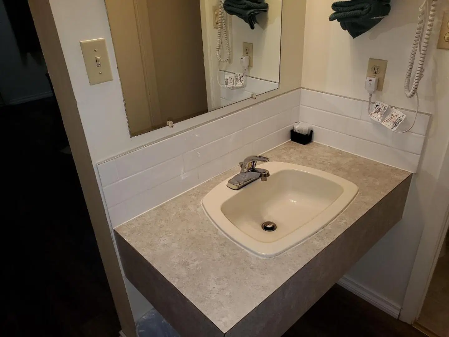 Battlefords Inn Badezimmer