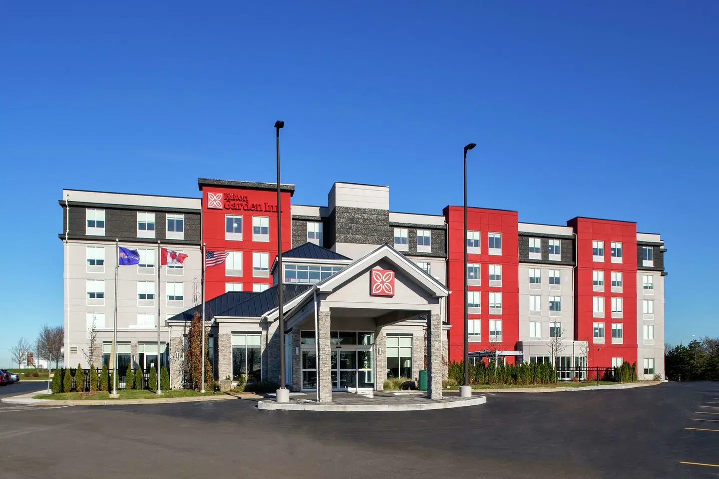 Hilton Garden Inn Toronto/Oakville EXTERIOR