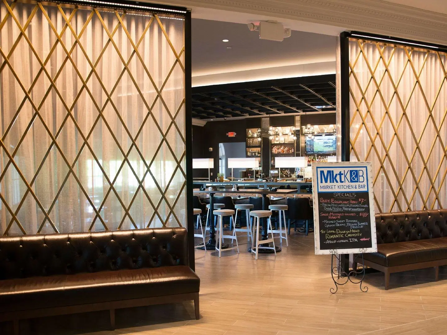Hilton Wilmington/Christiana Bar