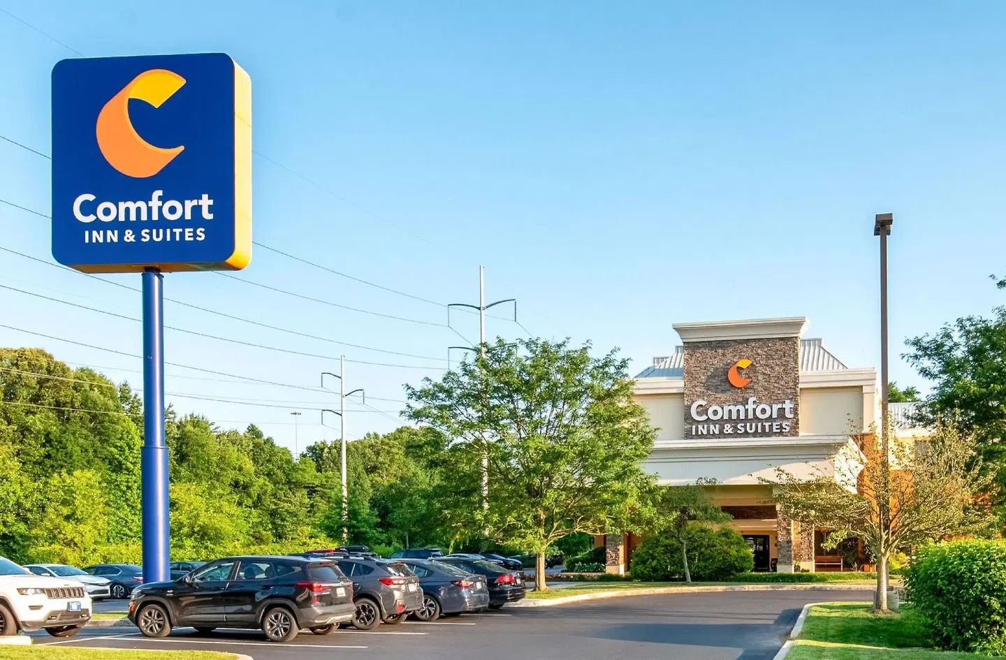 Comfort Inn and Suites Newark LANDSCAPE