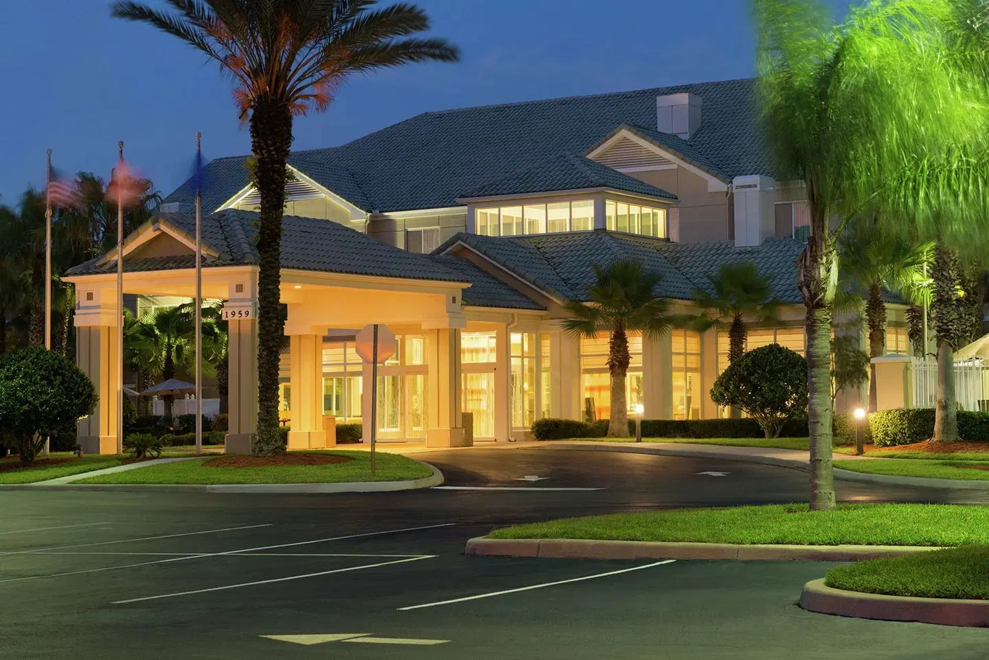 Hilton Garden Inn Orlando East/UCF Area EXTERIOR