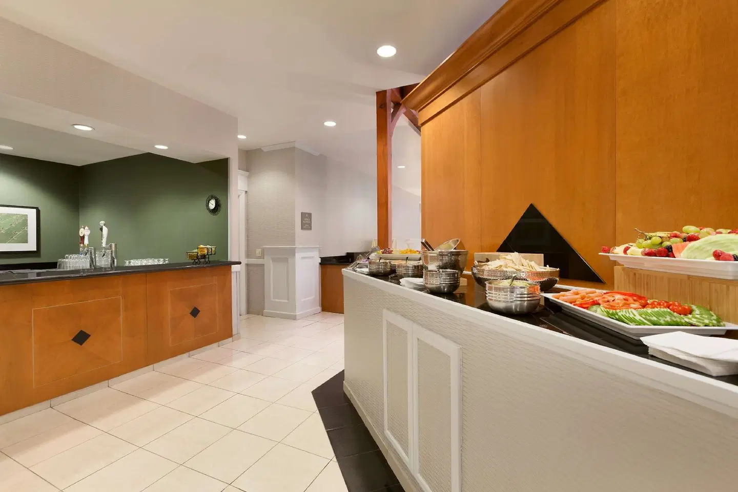 Embassy Suites by Hilton Newark Wilmington South Restaurant