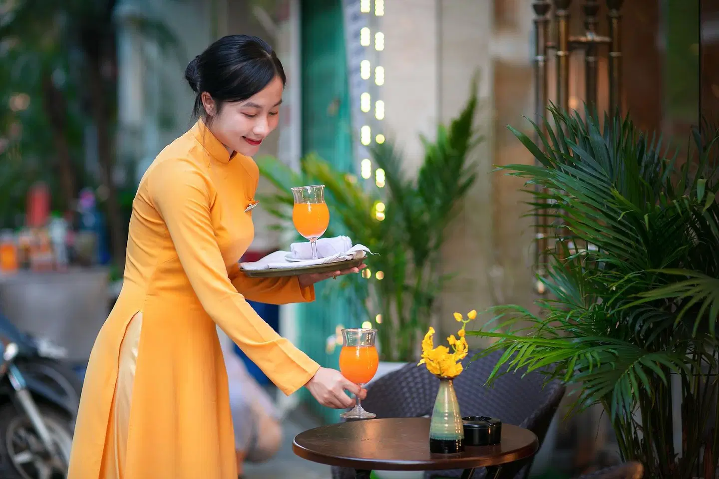 Hanoi Diamond King Hotel PEOPLE