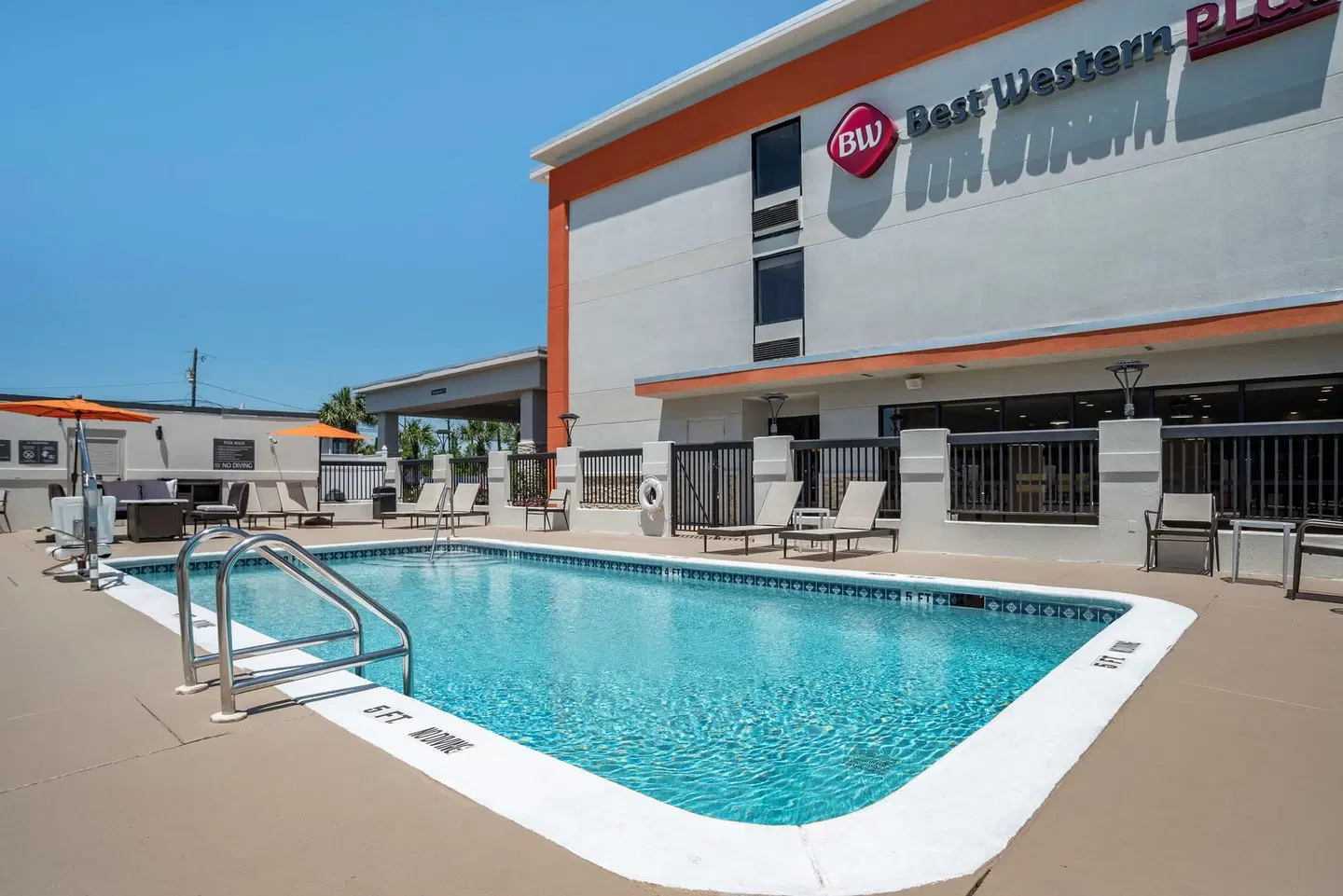 Best Western Plus Panama City Hotel OUTDOOR_POOL