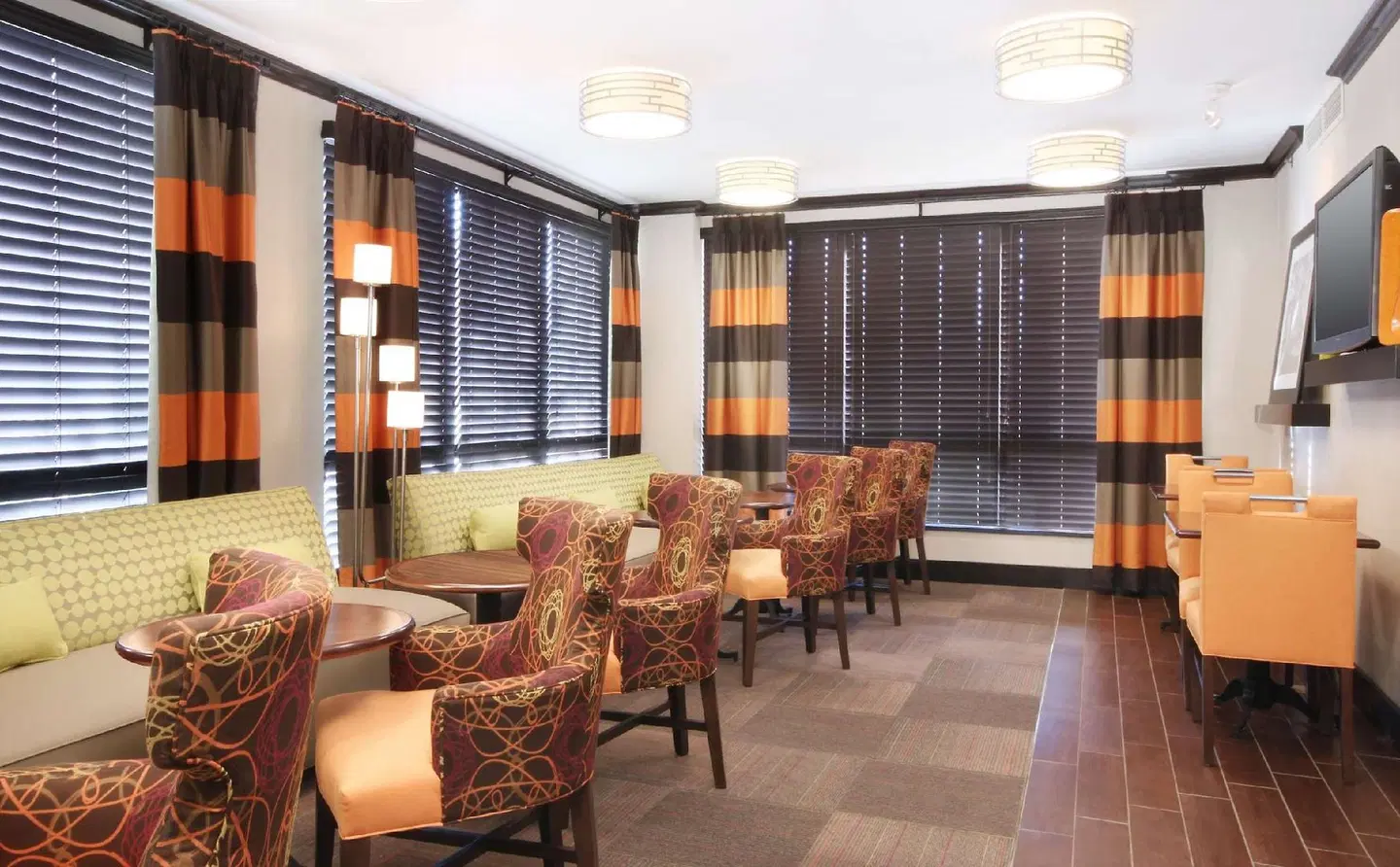 Hampton Inn Overland Park Restaurant