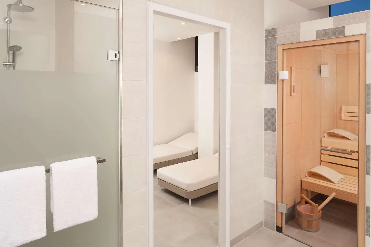 INNSIDE Leipzig Badezimmer