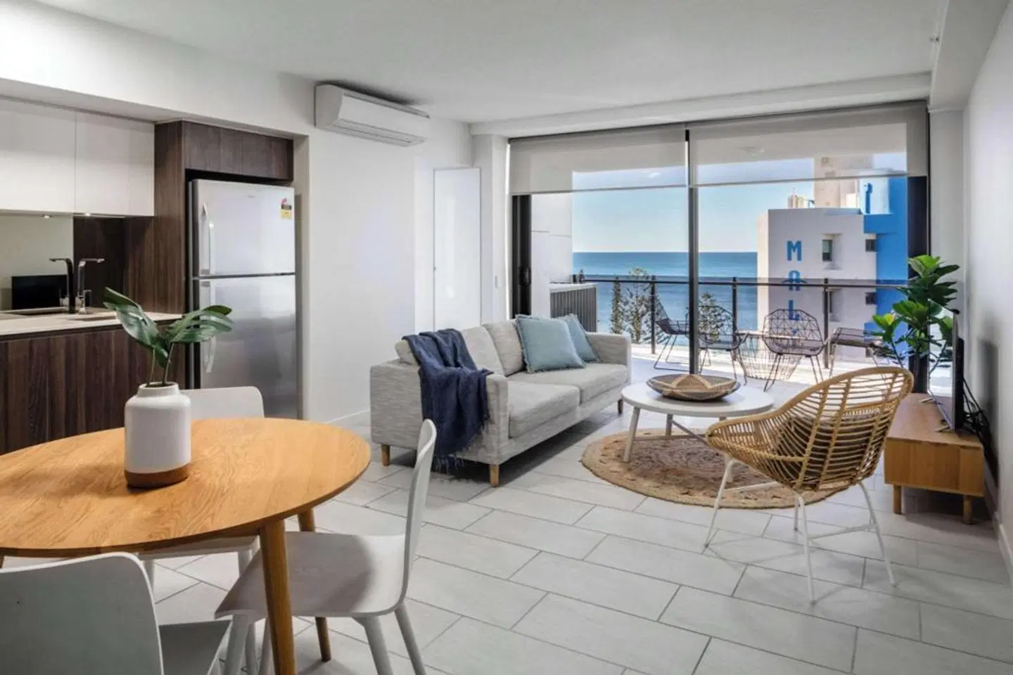 First Light Mooloolaba LOUNGE_LOBBY