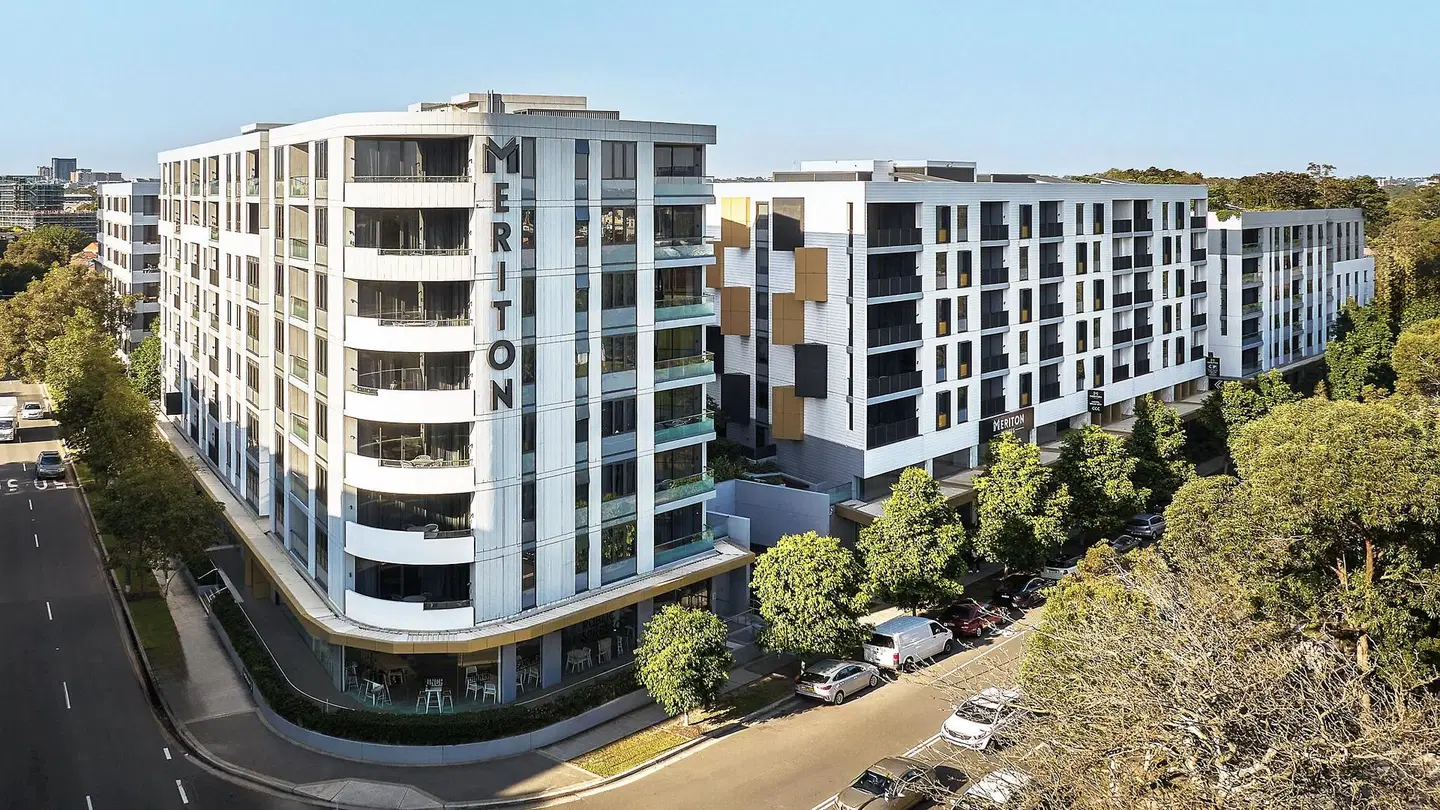 Meriton Suites Sydney Airport EXTERIOR