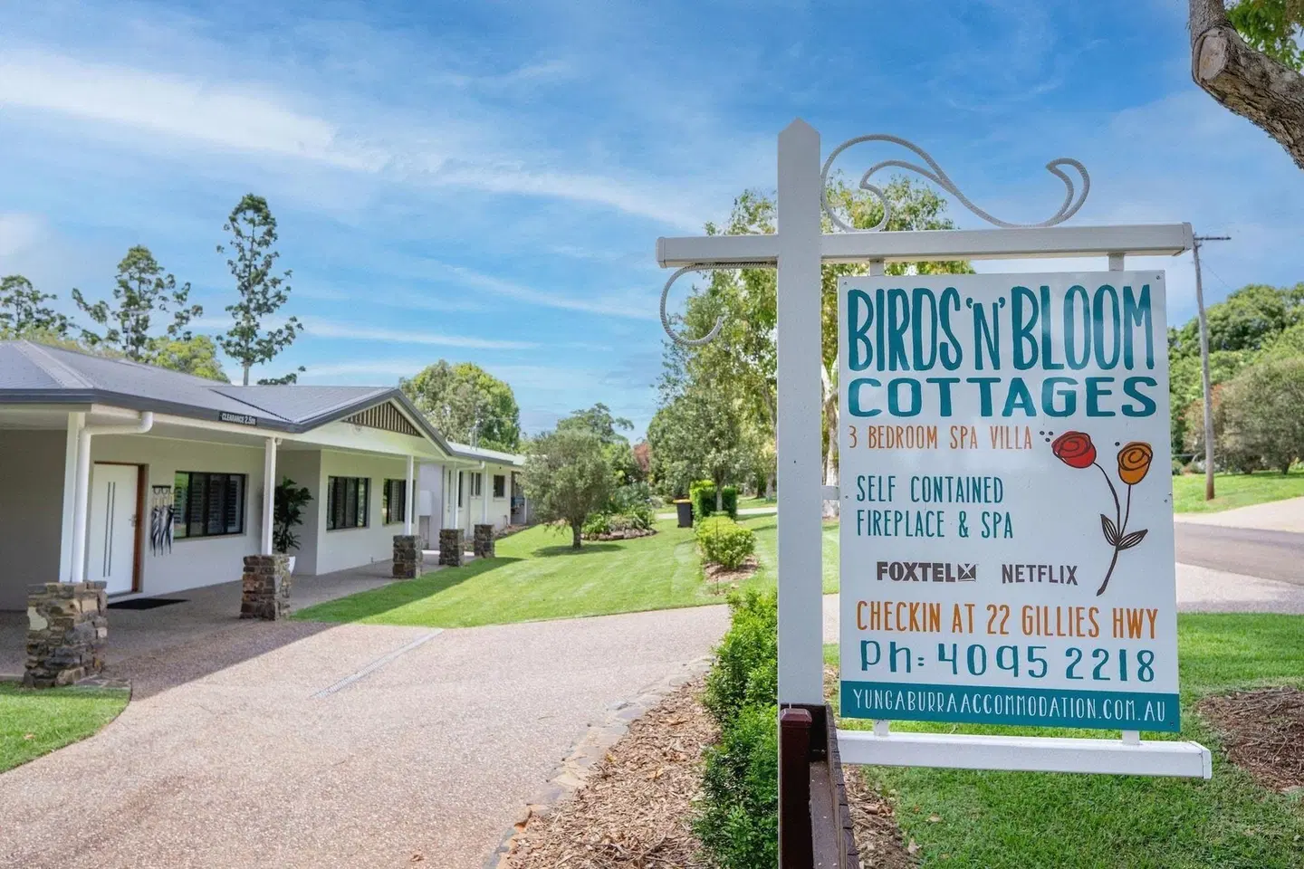 Birds 'n' Bloom Cottages EXTERIOR