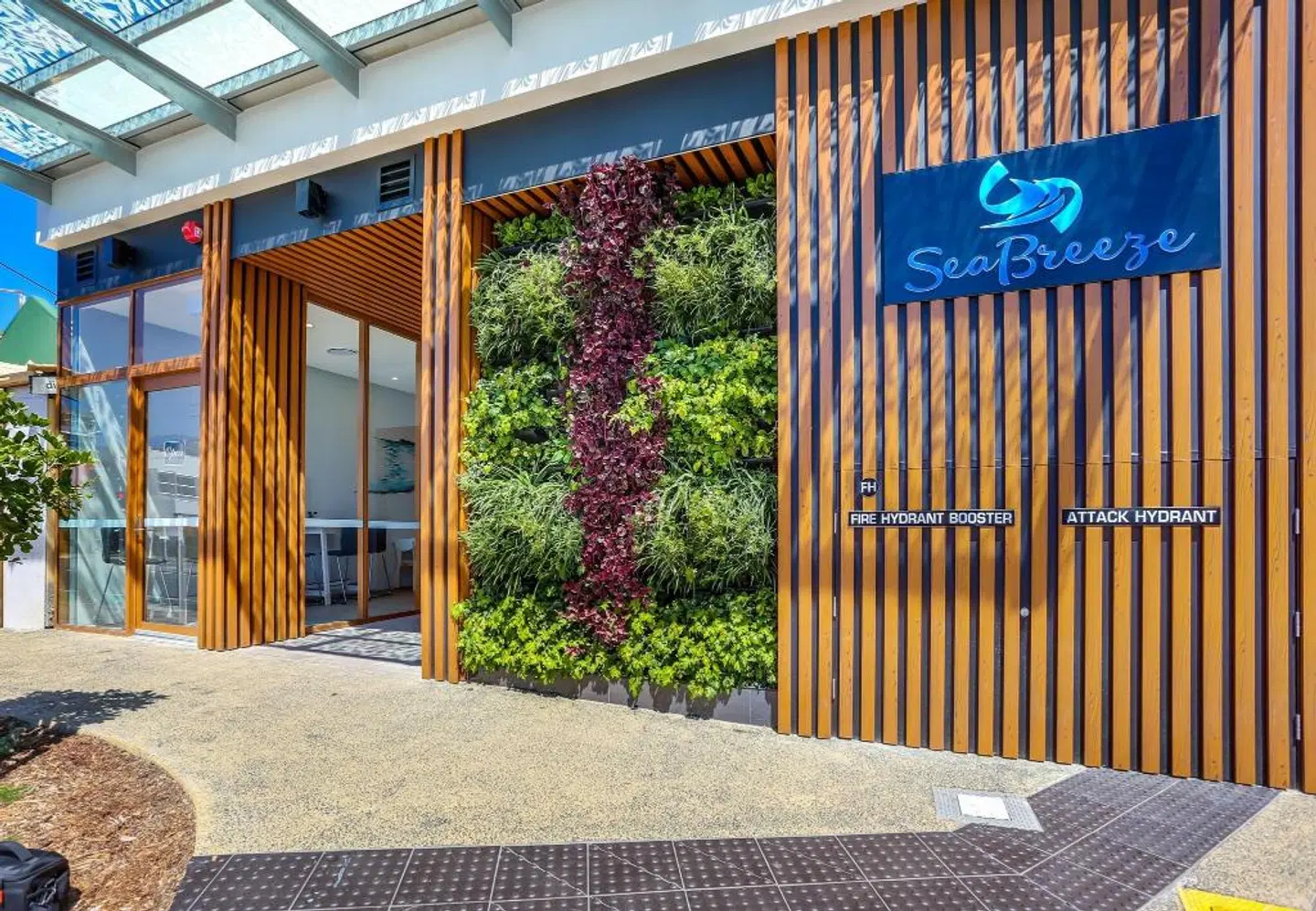 Direct Hotels - Sea Breeze Mooloolaba EXTERIOR