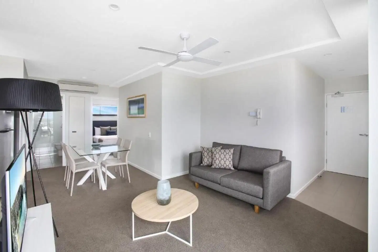 Direct Hotels - Sea Breeze Mooloolaba ROOM_EXAMPLE