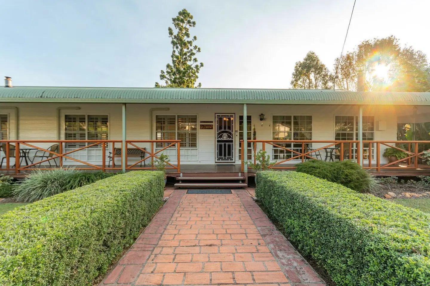Birds 'n' Bloom Cottages EXTERIOR