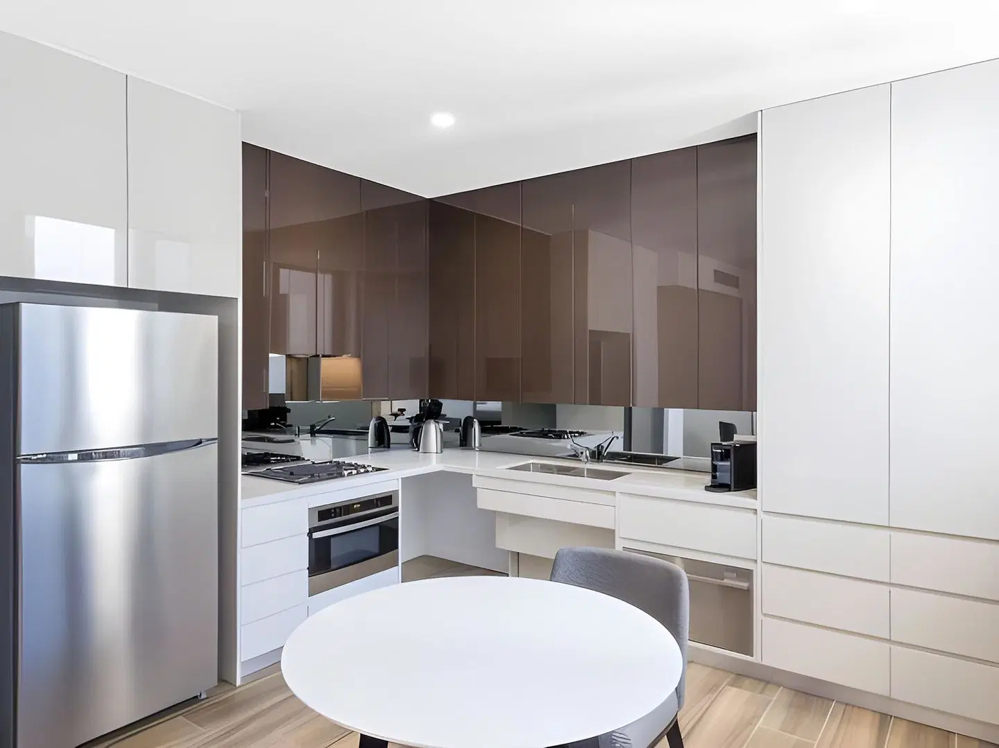 Meriton Suites Sydney Airport ROOM_EXAMPLE