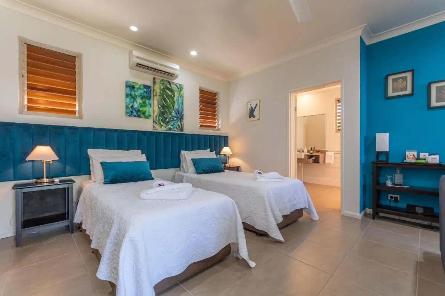 Blue Summit Hideaway ROOM_EXAMPLE