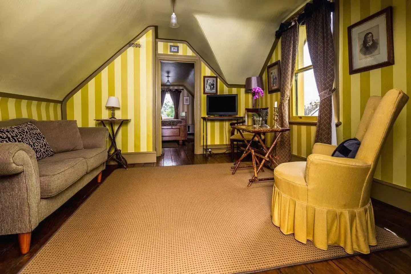 The Corinda Collection ROOM_EXAMPLE