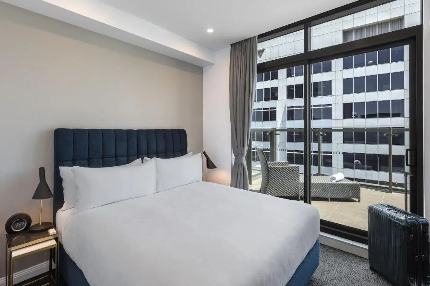 Meriton Suites Sussex Street ROOM_EXAMPLE