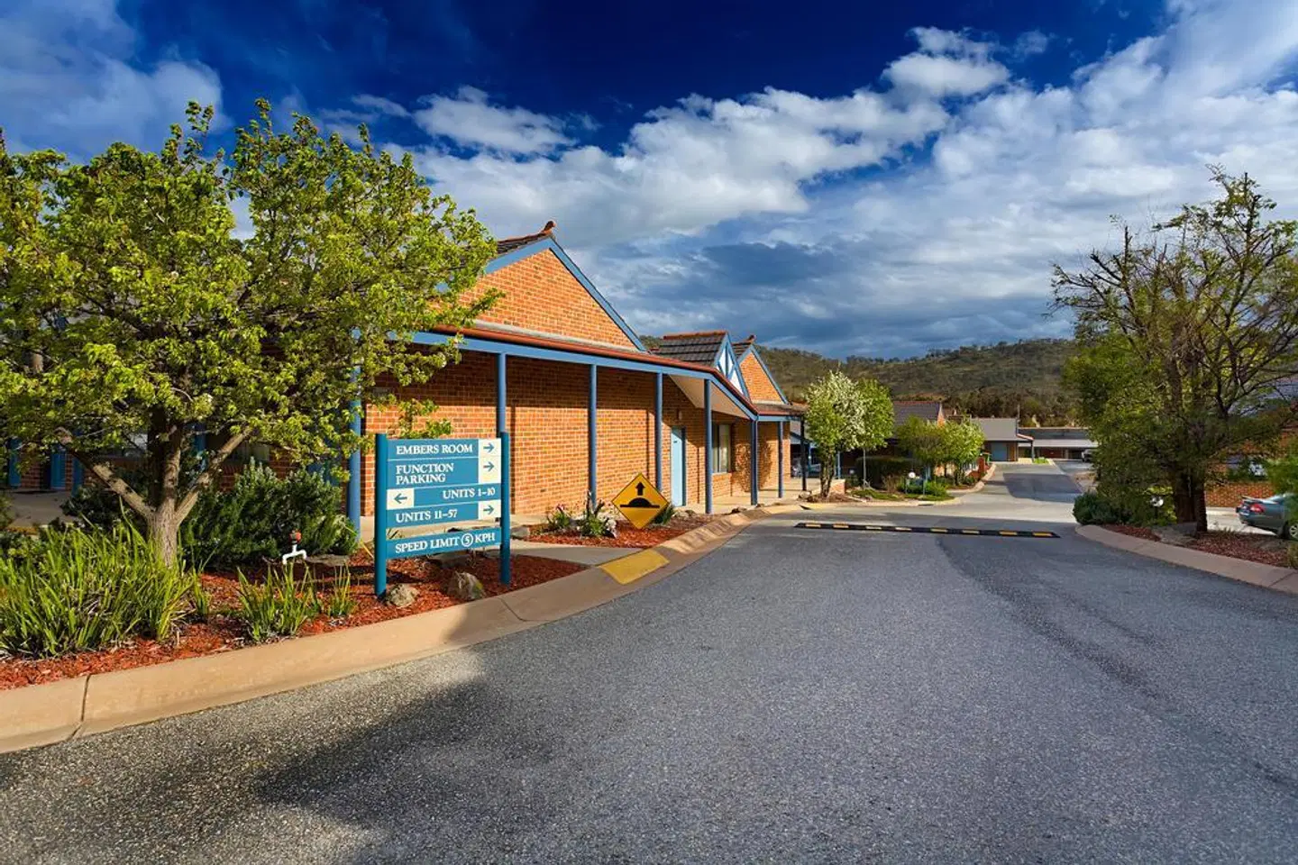 Blazing Stump Motel & Suites Wodonga EXTERIOR
