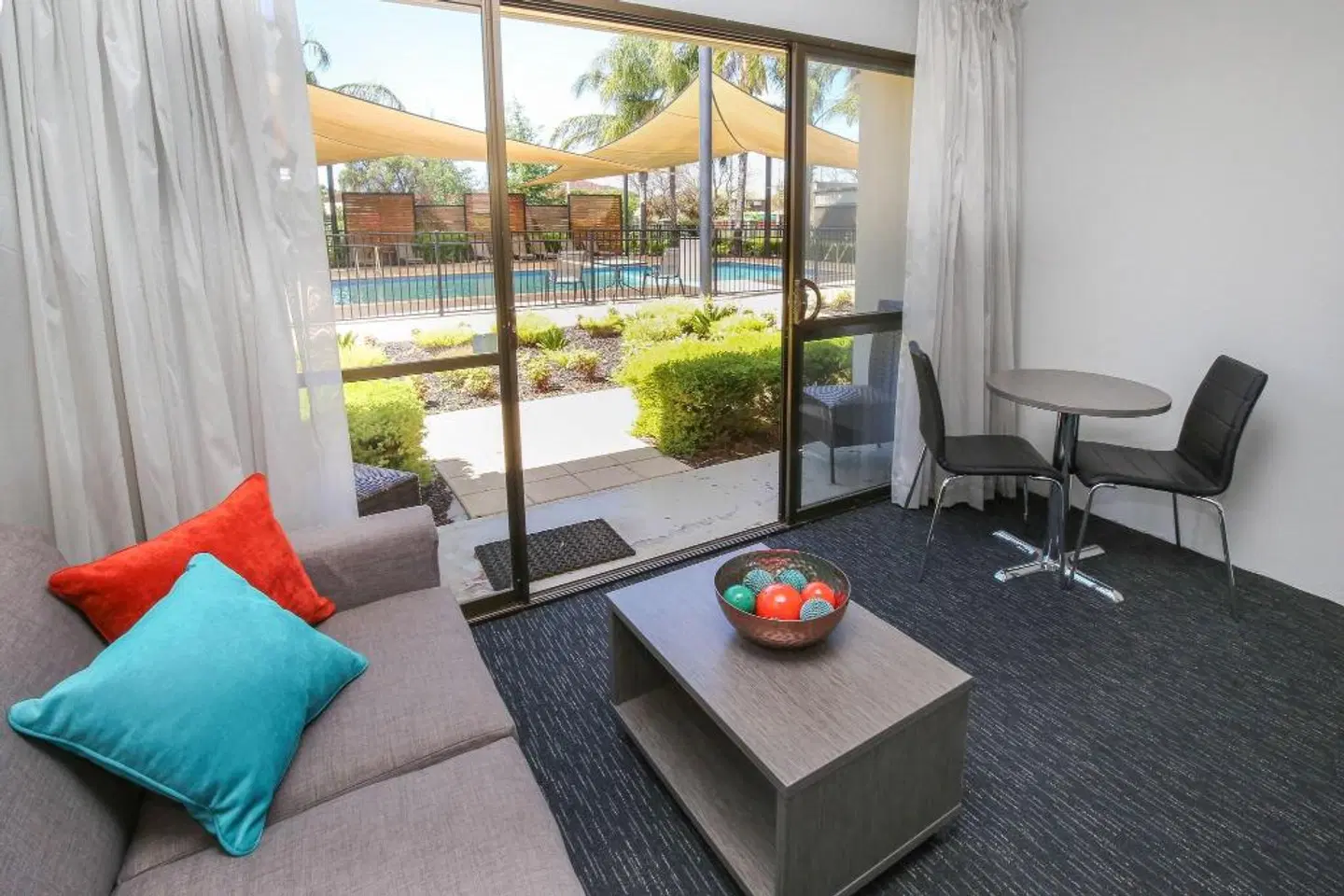 Comfort Inn Deakin Palms ROOM_EXAMPLE