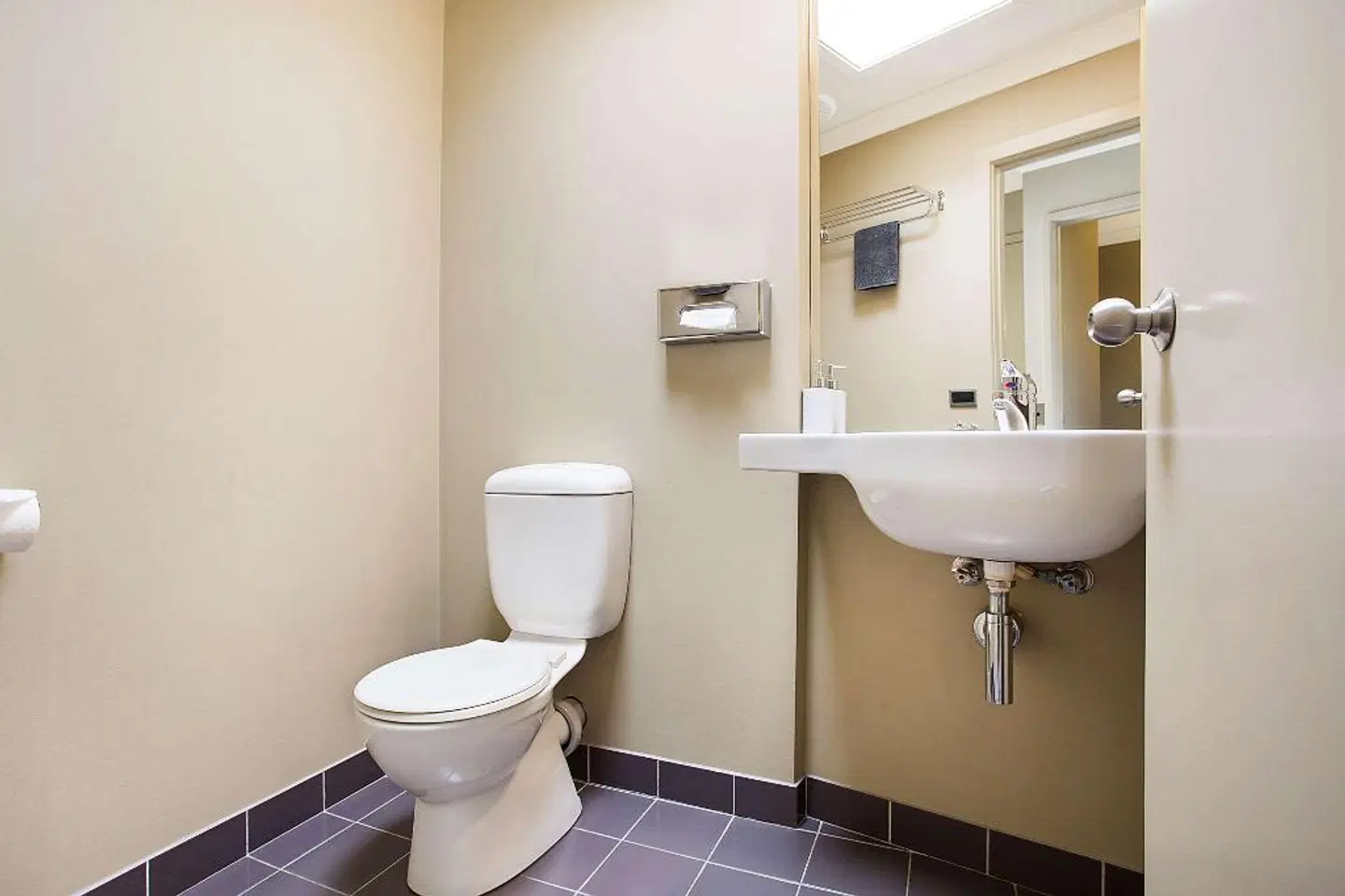 Comfort Inn on Raglan Badezimmer