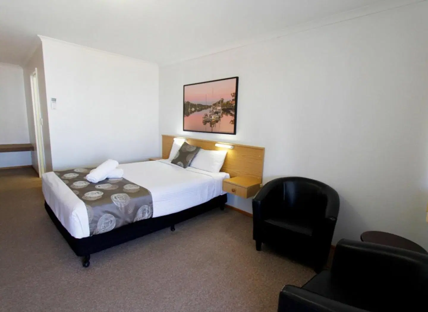 Blue Shades Motel ROOM_EXAMPLE
