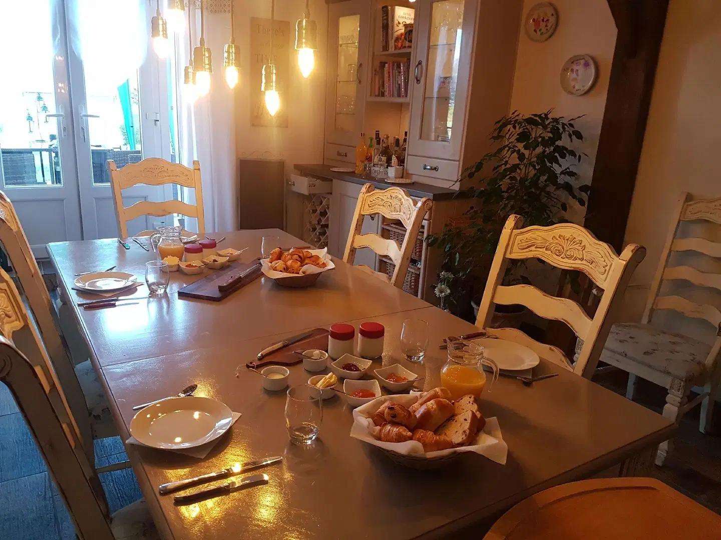 La Bastide Du Bonheur Restaurant