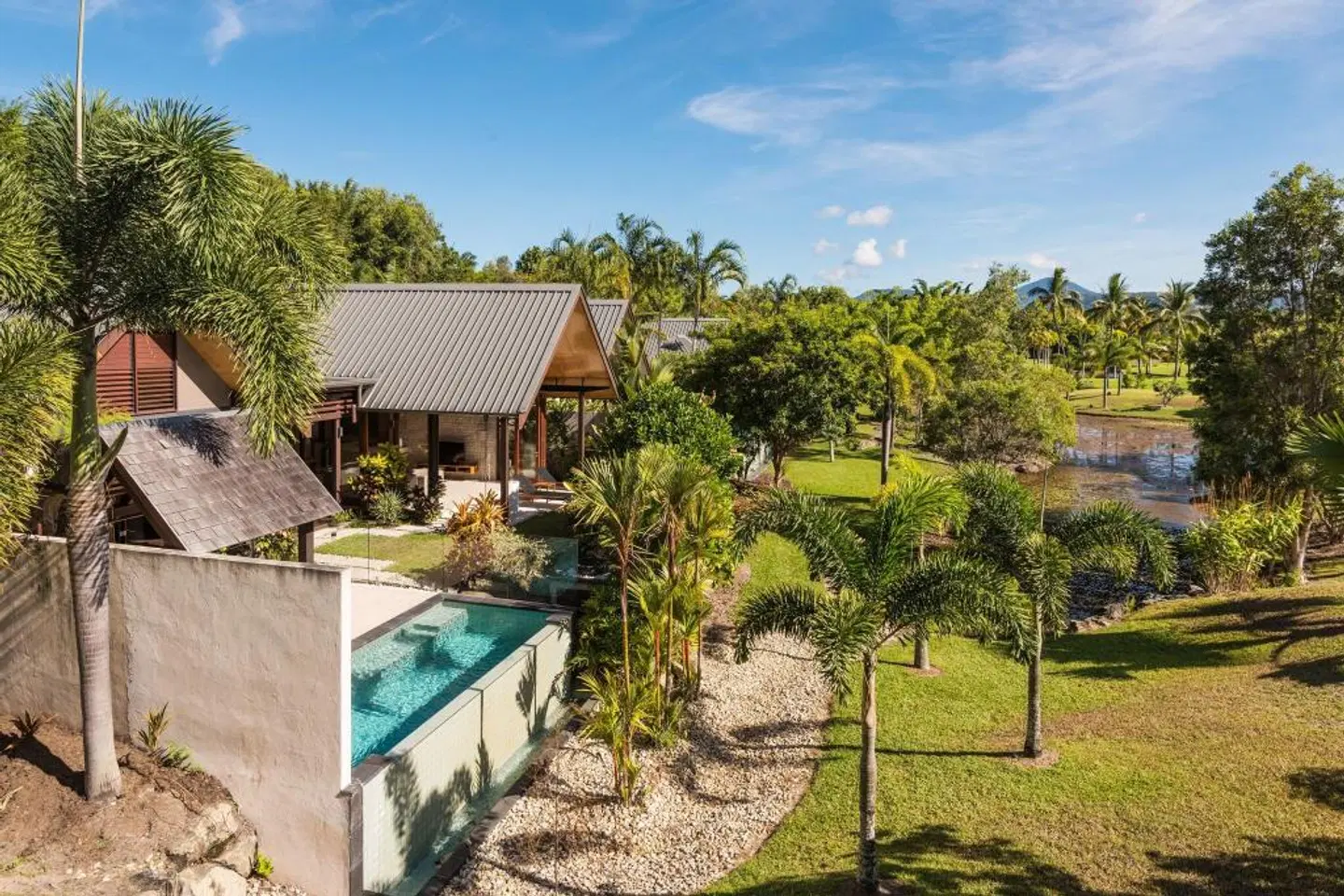 Niramaya Villas and Spa EXTERIOR