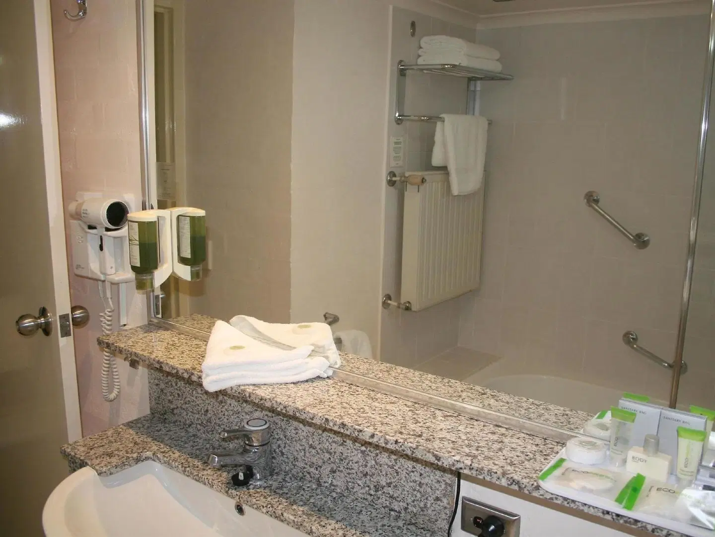 Grand Country Lodge Badezimmer