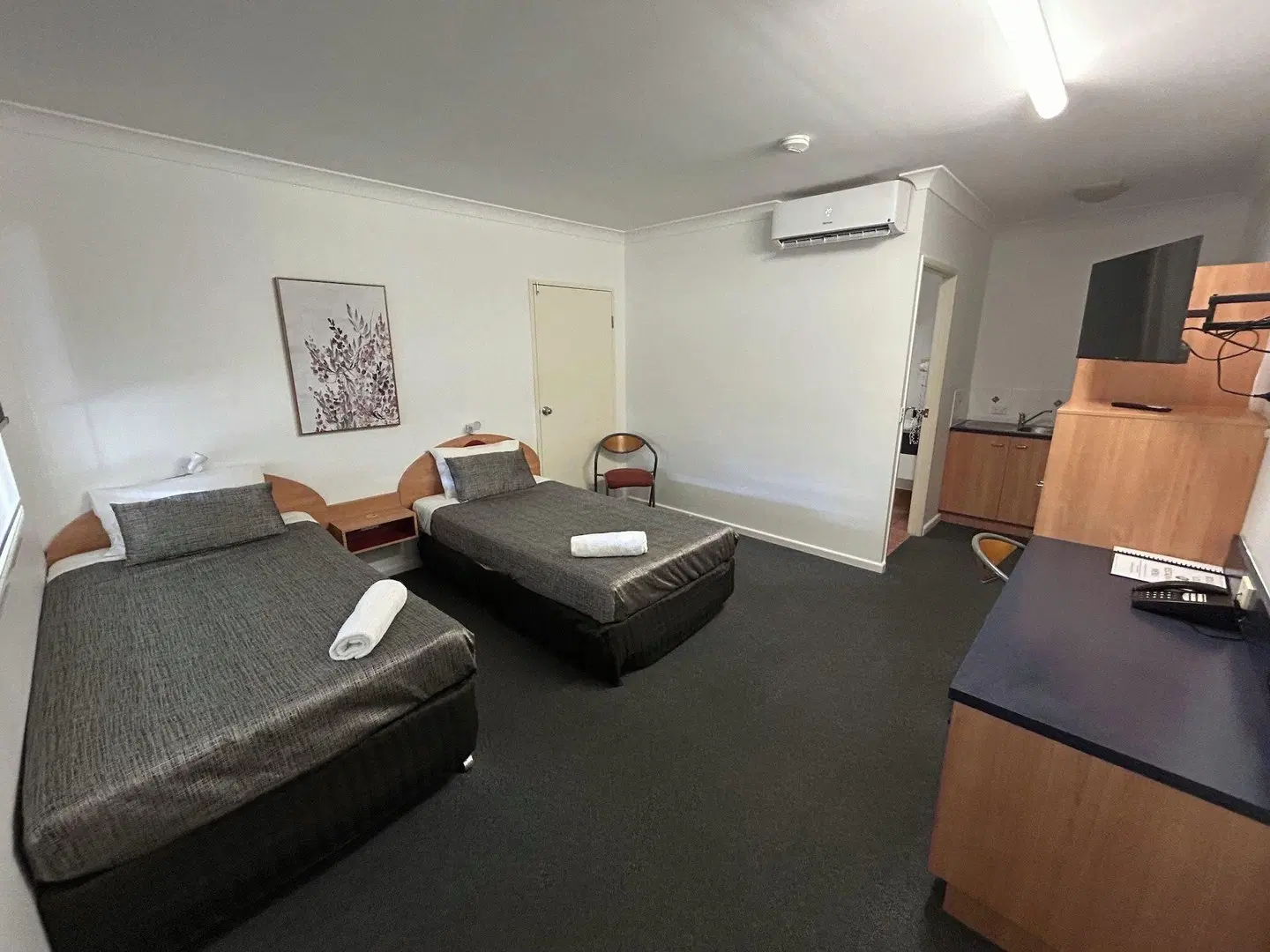 Boulevard Lodge ROOM_EXAMPLE