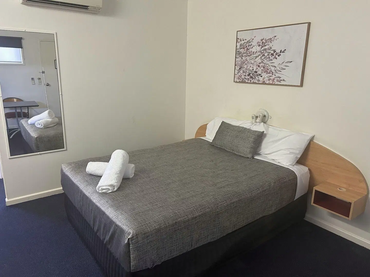 Boulevard Lodge ROOM_EXAMPLE