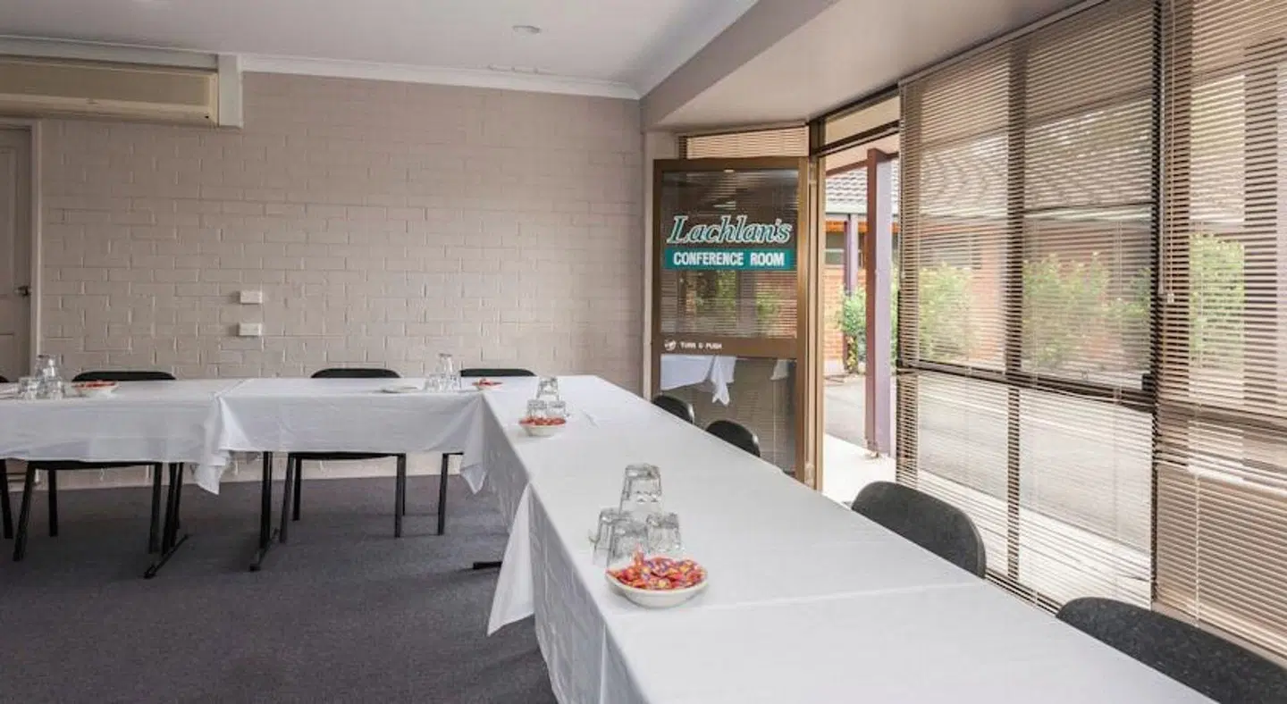 Macquarie Barracks Motor Inn Badezimmer