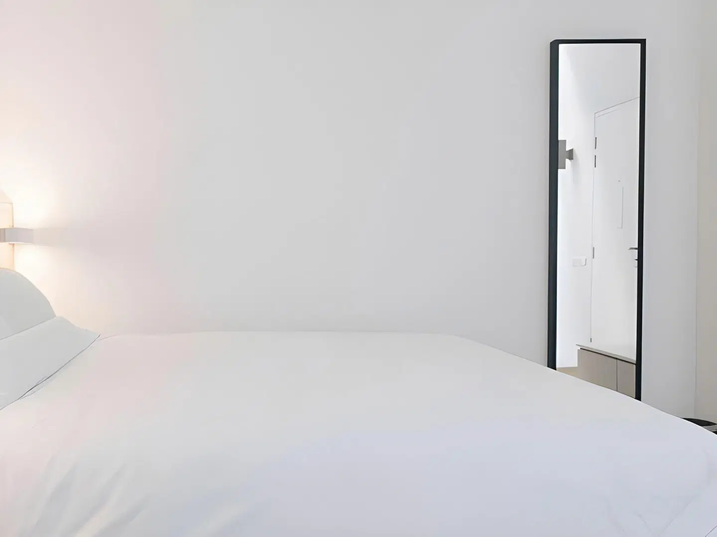 Lloyd's Inn ROOM_EXAMPLE