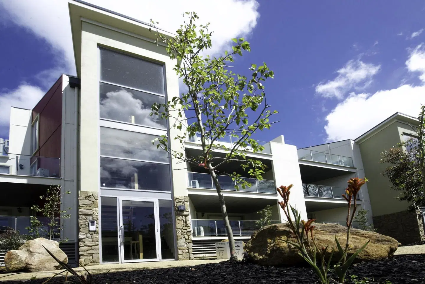 Phillip Island Towers EXTERIOR