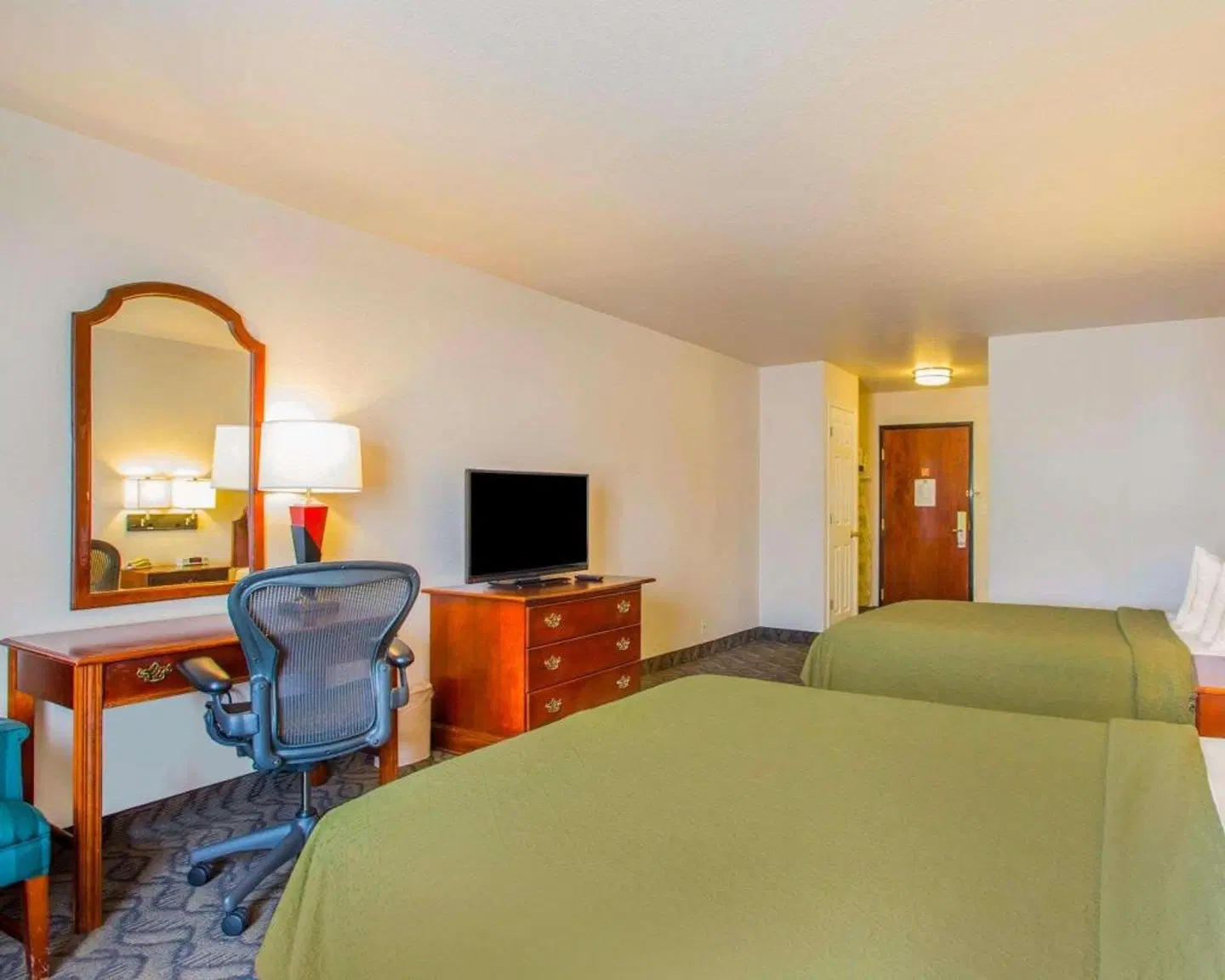 Quality Inn & Suites Airport West Salt Lake City ROOM_EXAMPLE