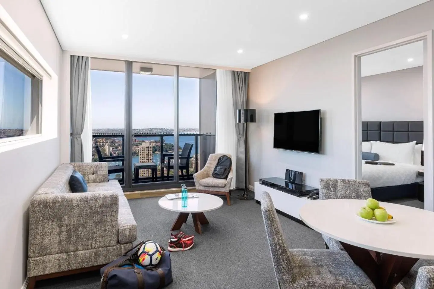 Meriton Suites North Sydney ROOM_EXAMPLE