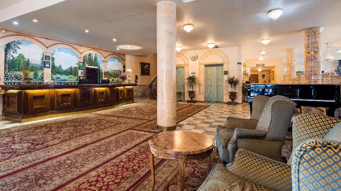 Best Western Big Bear Chateau LOUNGE_LOBBY
